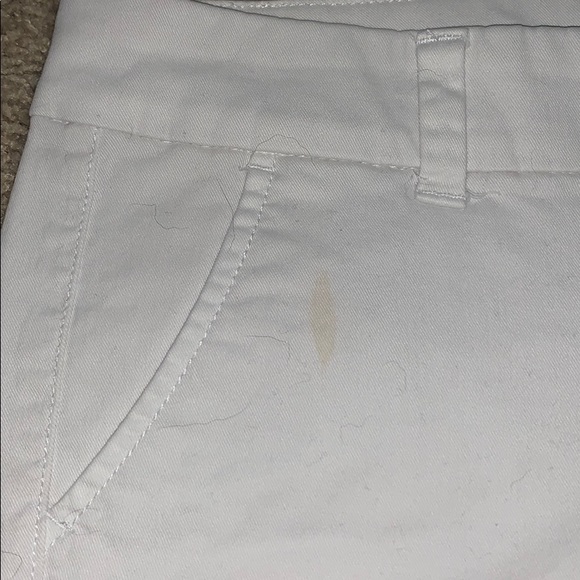 Women’s white shorts - Picture 3 of 4